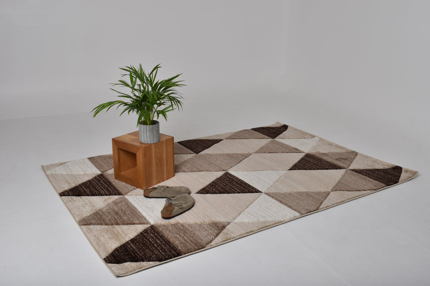 Triangular Harmony Rug - Cappuccino
