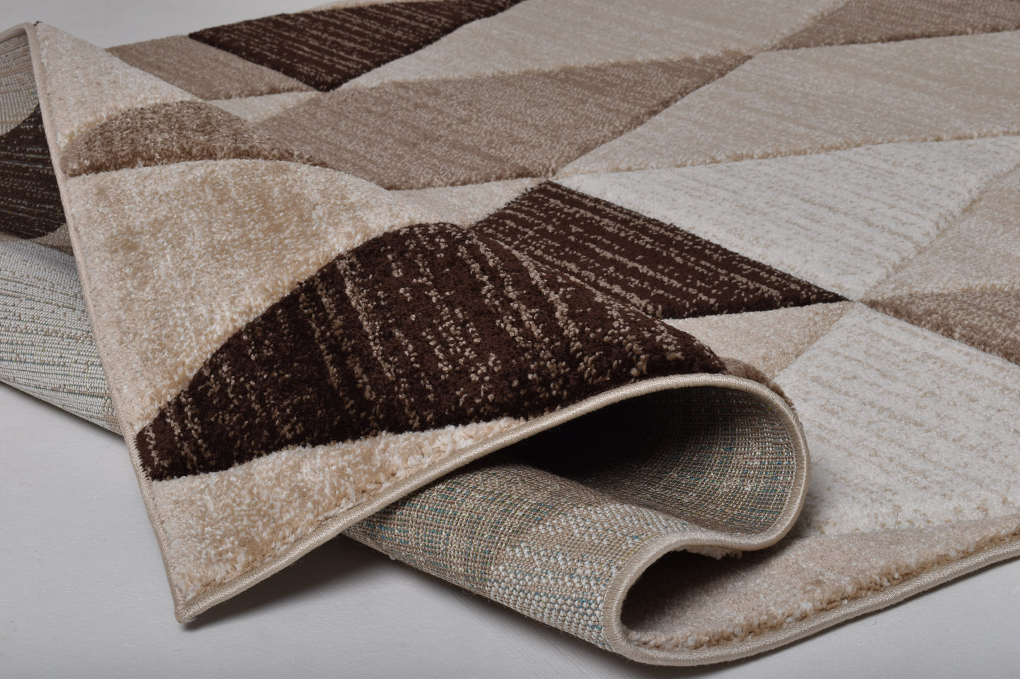 Triangular Harmony Rug - Cappuccino