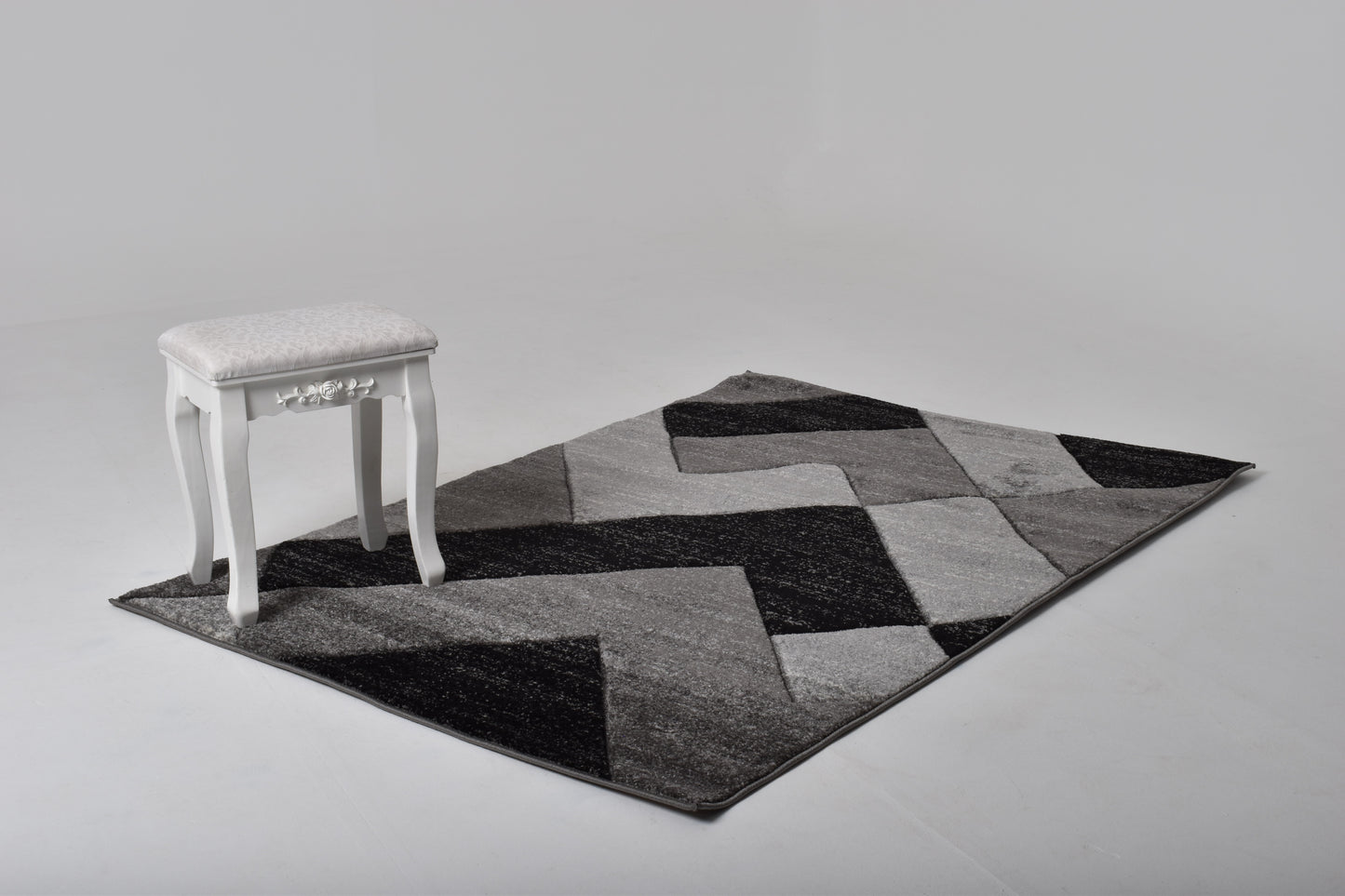 Silver Slate Geometric Accent Rug